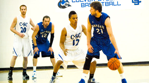 Wildcats Roar Past MNU