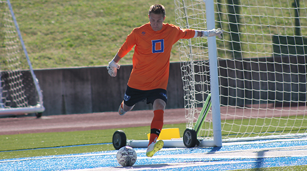 Men's Soccer Allows Three Goals in First Half, Loses to CMU 4-0