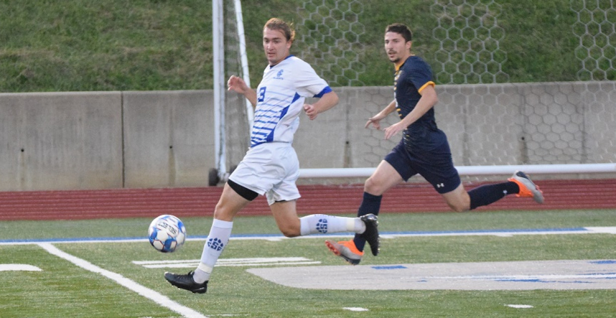Persenico's Four Goals Sink Wildcats