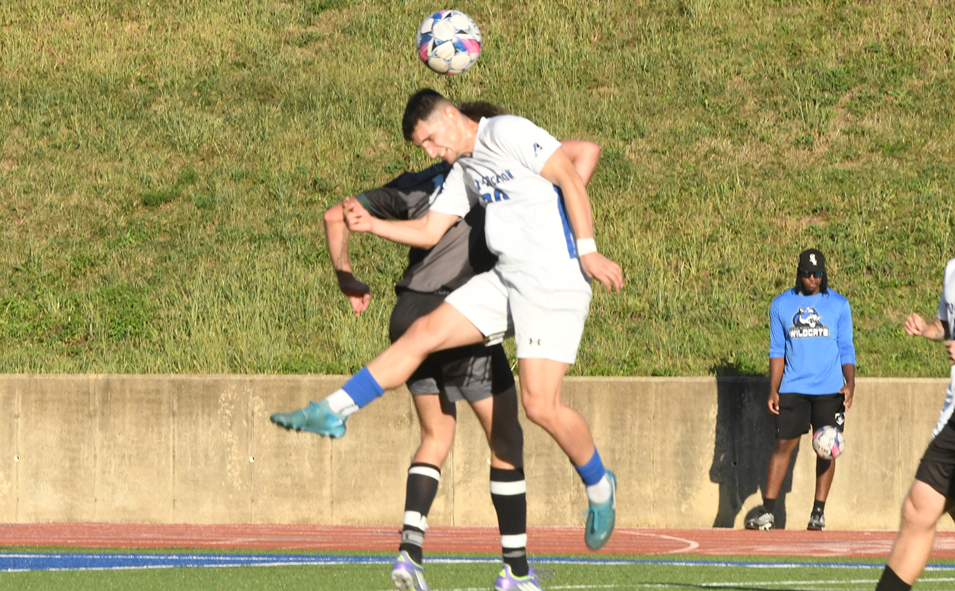 Men's Soccer Drops 2-1 Decision to Benedictine