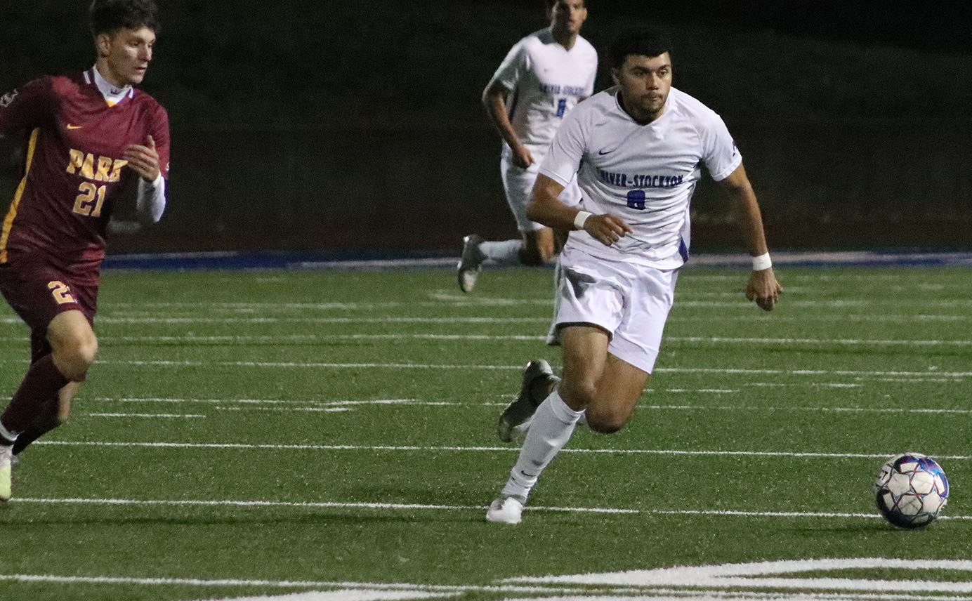 Wildcats Outshoot Park 9-7 in 1-0 Loss