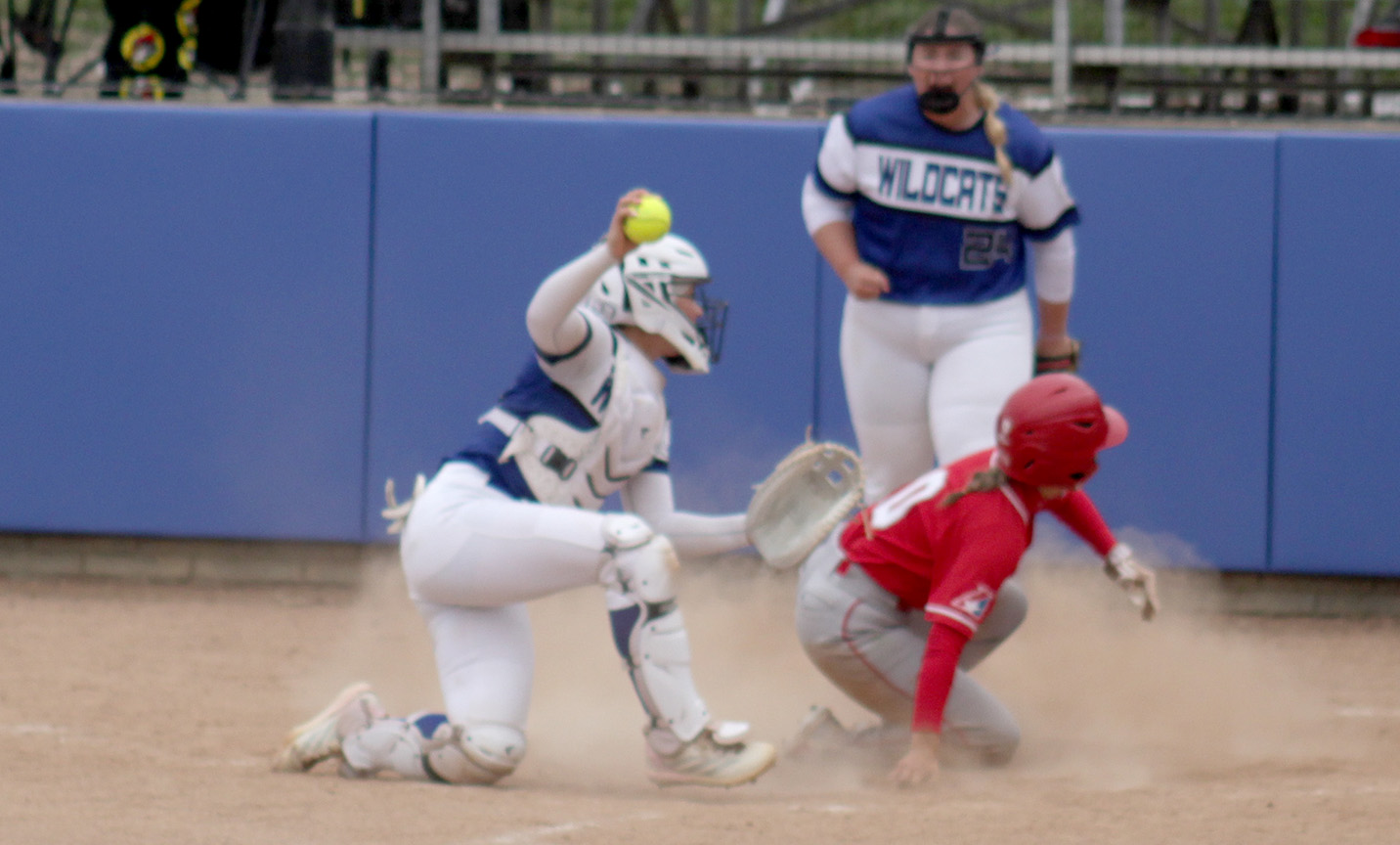 Childers Shuts Out MNU to Help Softball Split Twinbill